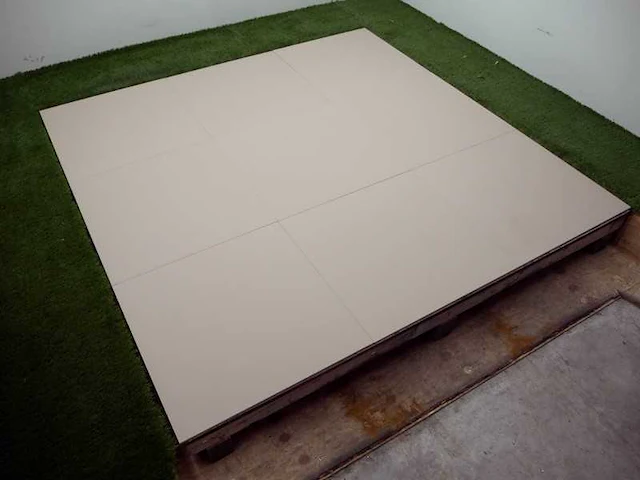 Keramiek tegels (ca. 302.4m²) - afbeelding 3 van  4