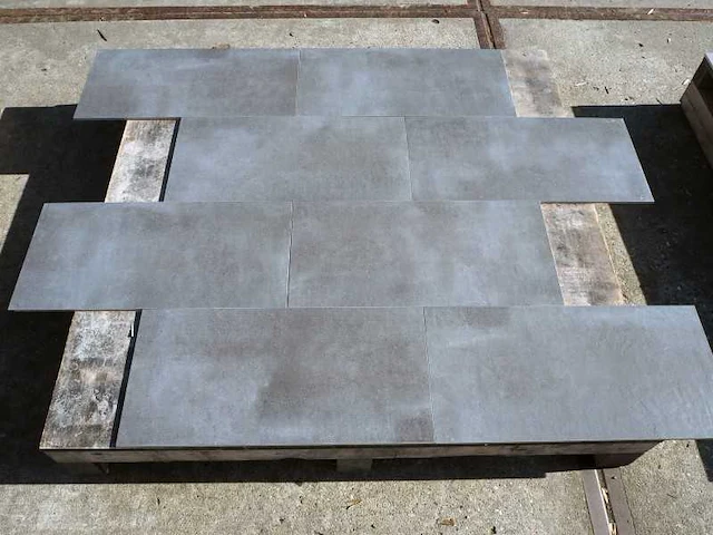 Keramiek tegels (ca. 36m²) - afbeelding 2 van  2