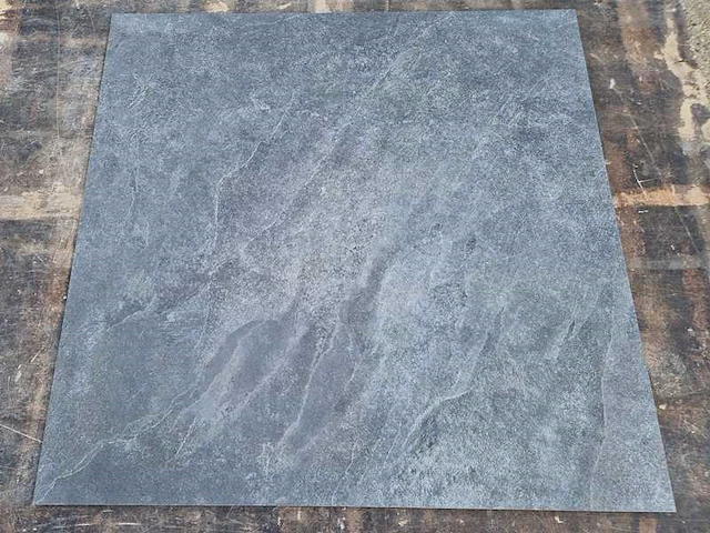Keramiek tegels (ca.43m²) - afbeelding 2 van  2