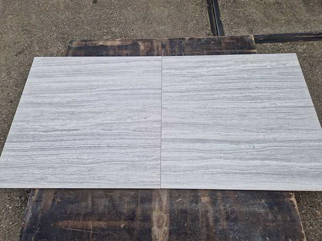 Keramiek tegels (ca.61m²) - afbeelding 2 van  2