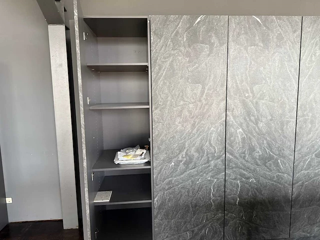 Keramieke michel philipps design - showroomkeuken - afbeelding 16 van  39
