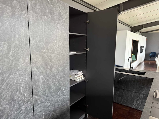 Keramieke michel philipps design - showroomkeuken - afbeelding 17 van  39