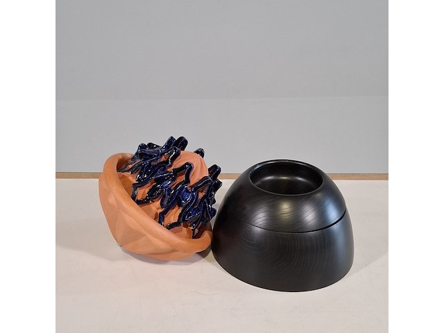 Keramisch beeld, anita manshanden, alcachofa, 1998 - afbeelding 2 van  6