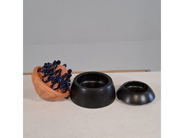 Keramisch beeld, anita manshanden, alcachofa, 1998 - afbeelding 3 van  6