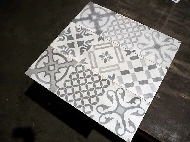 Keramische tegels 15,75m² - afbeelding 1 van  2
