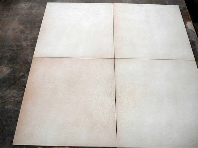 Keramische tegels (ca. 13m²) - afbeelding 1 van  1