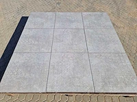 Keramische tegels met betonnen onderlaag voor de tuin (ca. 100,8m²) - afbeelding 2 van  4