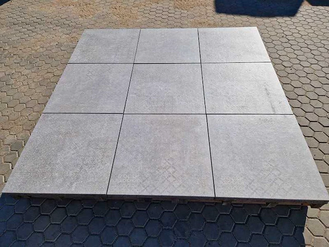 Keramische tegels met betonnen onderlaag voor de tuin (ca. 100,8m²) - afbeelding 3 van  4