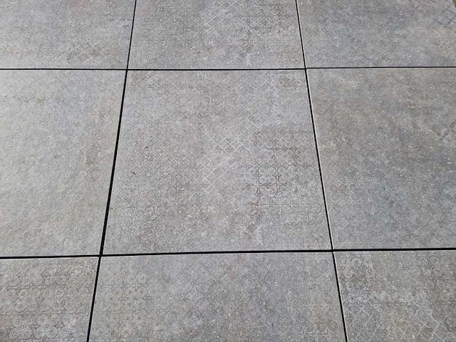 Keramische tegels met betonnen onderlaag voor de tuin (ca. 100,8m²) - afbeelding 4 van  4