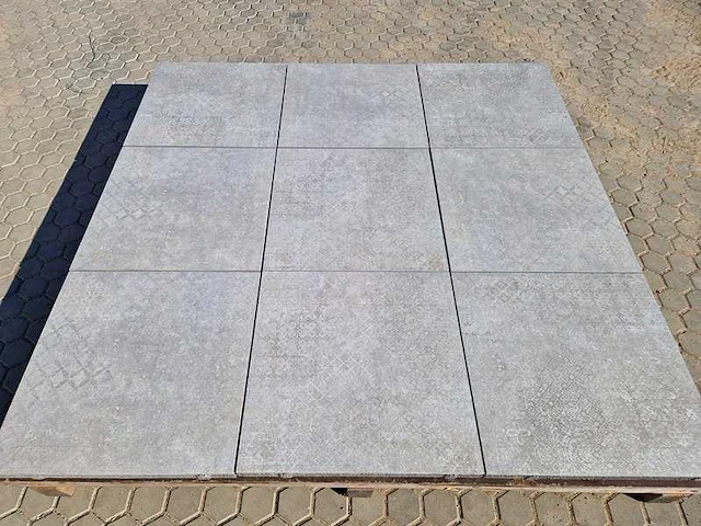 Keramische tegels met betonnen onderlaag voor de tuin (ca. 40.32m²) - afbeelding 2 van  4