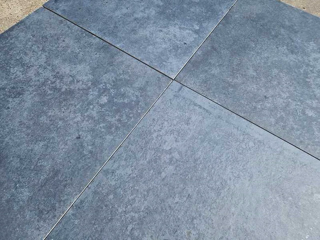 Keramische tegels met betonnen onderlaag voor de tuin (ca. 41.6m²) - afbeelding 3 van  4