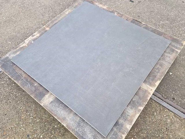Keramische tuintegels (ca.19m²) - afbeelding 1 van  3