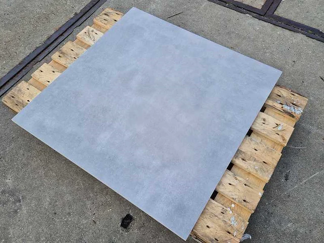 Keramische tuintegels (ca.42.1m²) - afbeelding 1 van  3