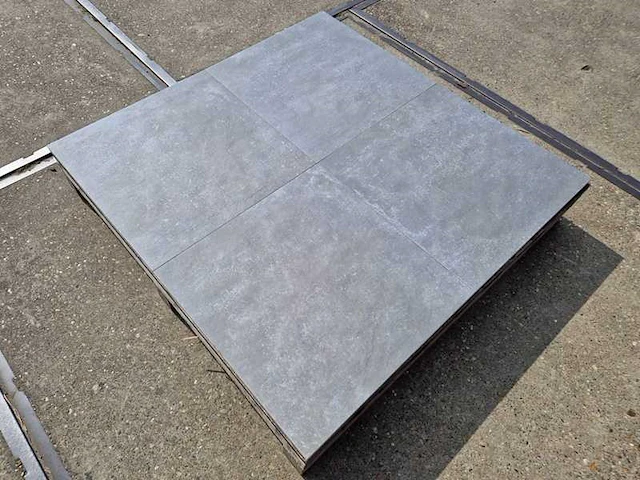 Keramische tuintegels (ca.57.6m²) - afbeelding 3 van  3
