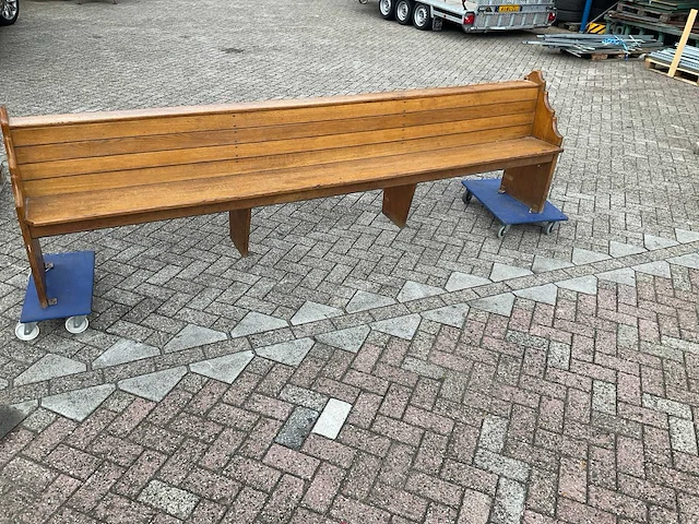 Kerkbank - afbeelding 1 van  4