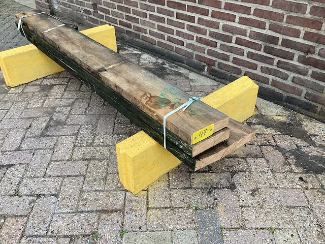 Kers - 2019 gezaagd 170 x 390 x 2200 mm - schaaldeel (3x) - afbeelding 1 van  6