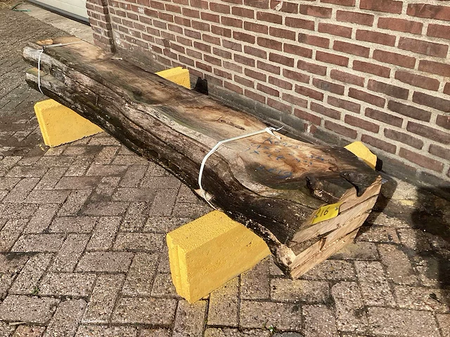 Kers - 2019 gezaagd 260 x 400 x 2280 mm - schaaldeel (5x) - afbeelding 1 van  6