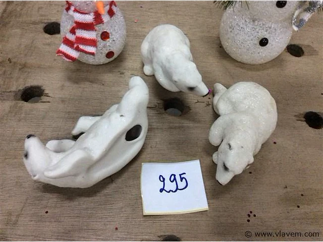 Kerst items oa ijsberen + - afbeelding 2 van  2