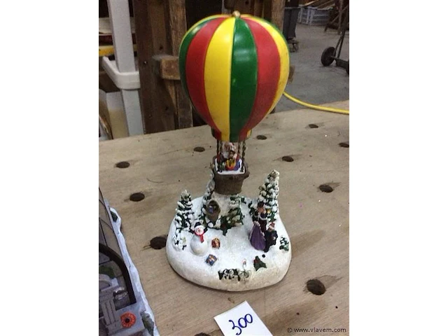 Kerst items oa luchtballon + - afbeelding 2 van  3