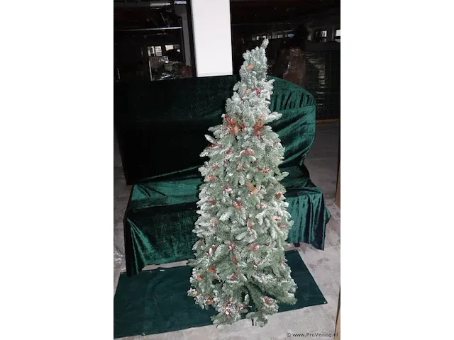 Kerstboom - 230 cm - afbeelding 1 van  4