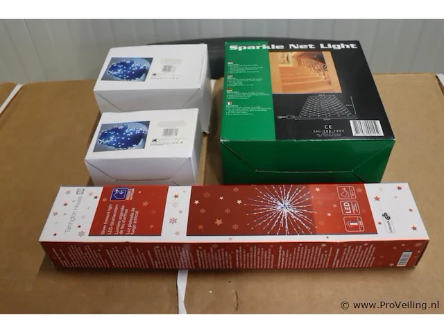Kerstverlichting, diverse soorten o.a. sparkle net light & tree lights - afbeelding 1 van  7