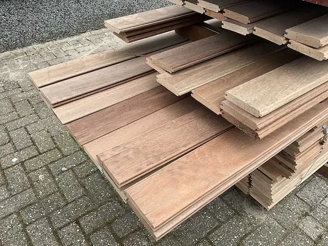 Keruing partij hardhout mes en groef 20 x 110 (199x) - afbeelding 13 van  14