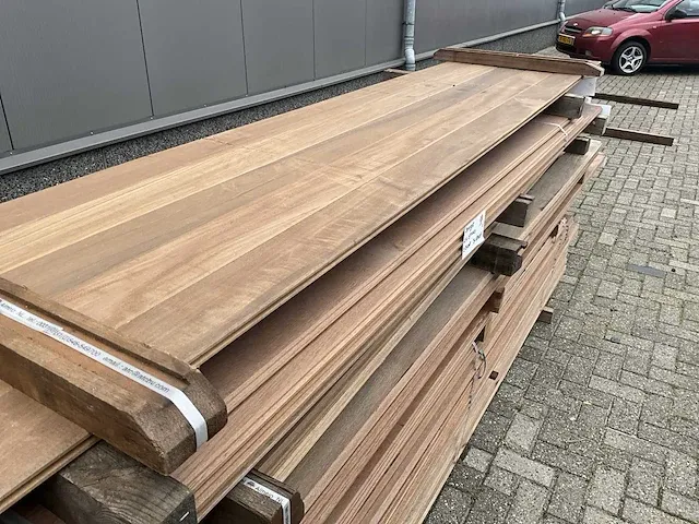 Keruing partij hardhout mes en groef 20 x 110 (199x) - afbeelding 14 van  14