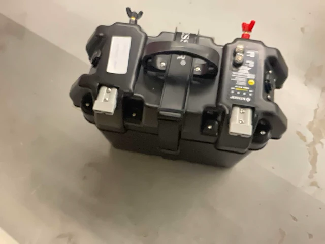 Kesser batterijbox - afbeelding 2 van  3