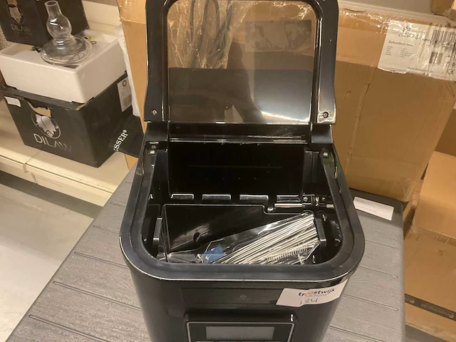 Kesser ijsblokjesmachine - afbeelding 4 van  6
