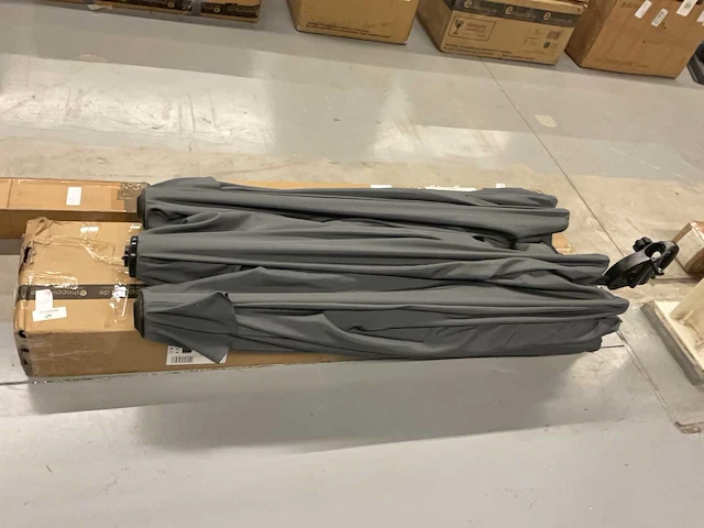 Kesser parasol met ledverlichting - afbeelding 2 van  2