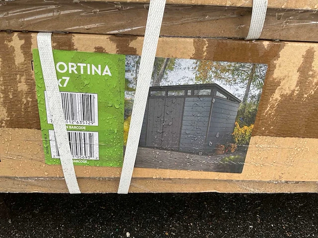Keter cortina 9x7 tuinhuis - afbeelding 7 van  8