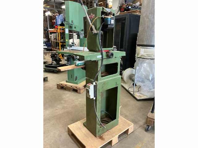 Kettingfreesmachine - afbeelding 6 van  8