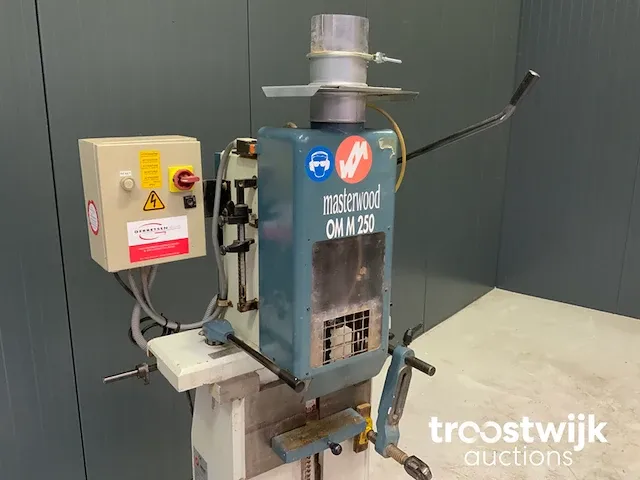 Kettingfreesmachine - afbeelding 3 van  4