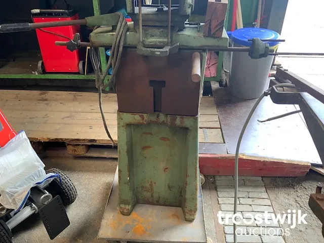 Kettingfreesmachine - afbeelding 3 van  3