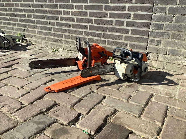 Kettingzaag (2x) - afbeelding 1 van  5