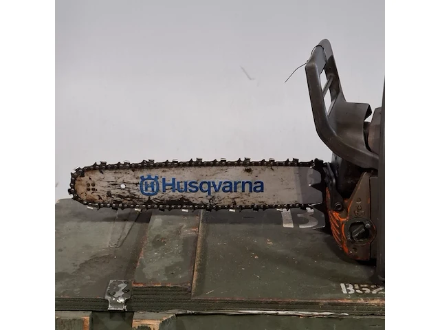Kettingzaag in transportkist, husqvarna, 2003 - afbeelding 4 van  11