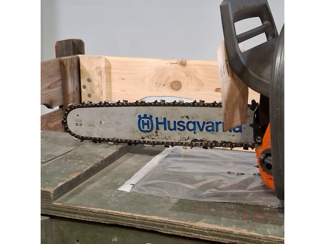Kettingzaag in transportkist, husqvarna, 359g, 2003 - afbeelding 7 van  11