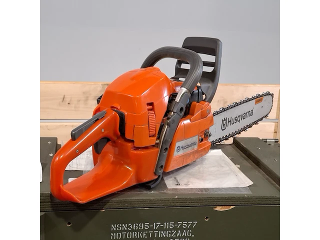 Kettingzaag in transportkist, husqvarna, 359g, 2007 - afbeelding 10 van  12