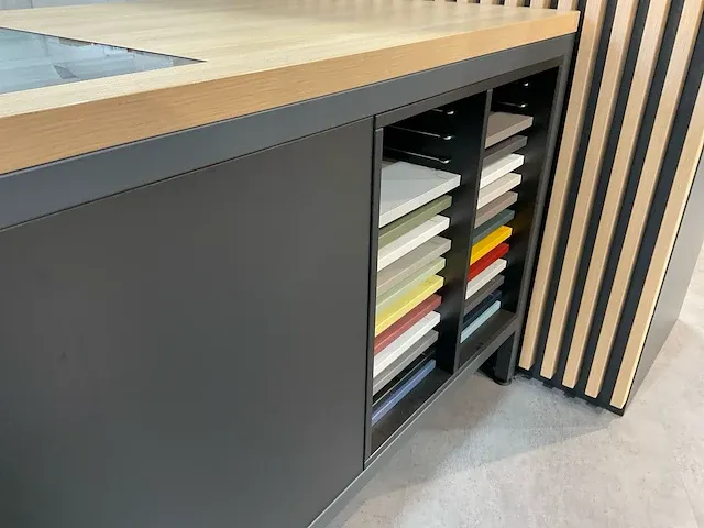 Keuken ontwerptafel 3d + kasten - afbeelding 15 van  18