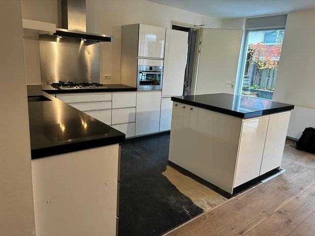 Keuken - afbeelding 29 van  34