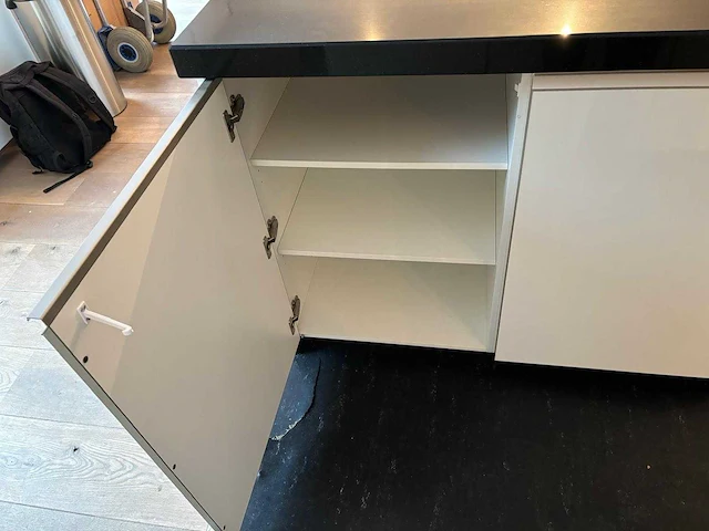 Keuken - afbeelding 32 van  34