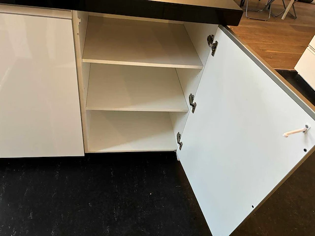 Keuken - afbeelding 33 van  34