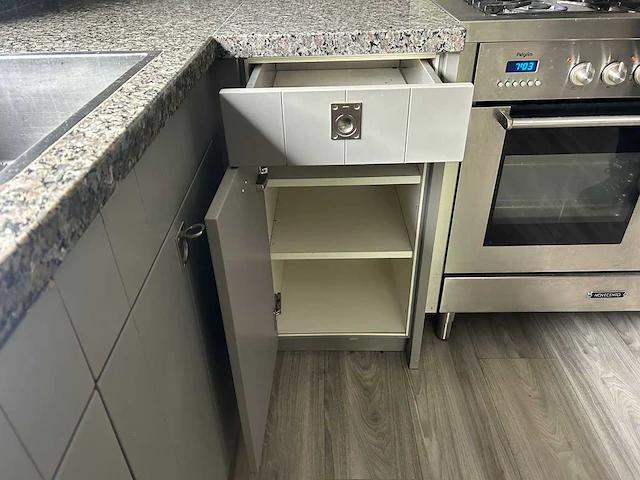 Keuken - afbeelding 20 van  44