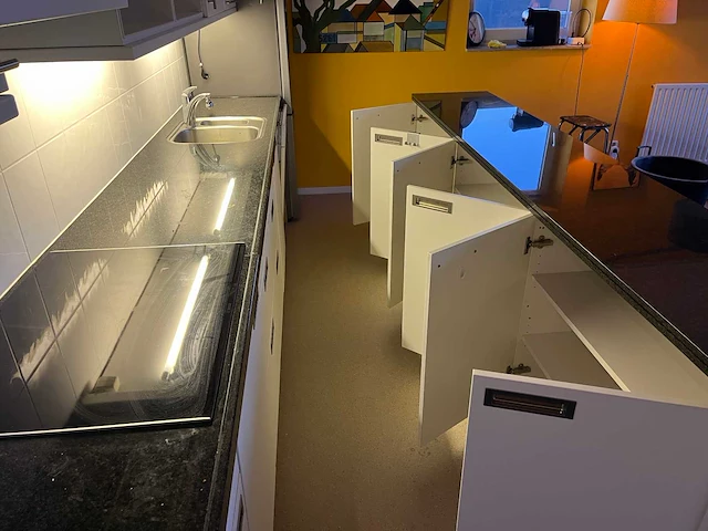 Keuken - afbeelding 18 van  22