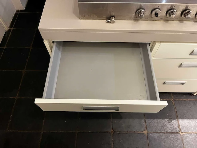 Keuken - afbeelding 30 van  33