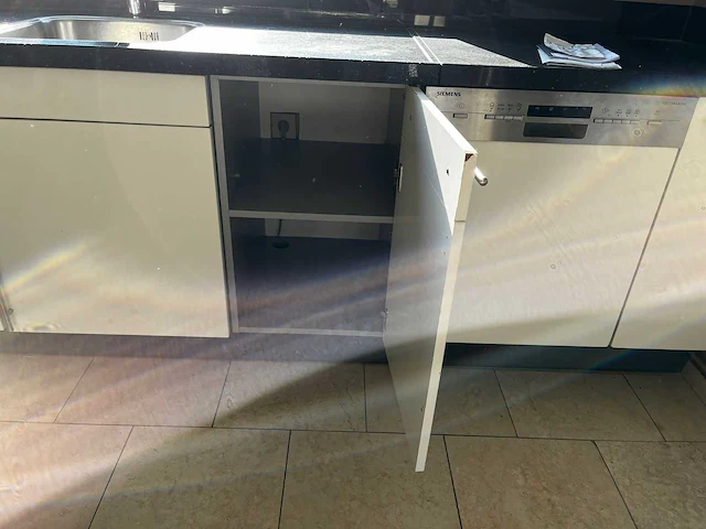 Keuken - afbeelding 9 van  23
