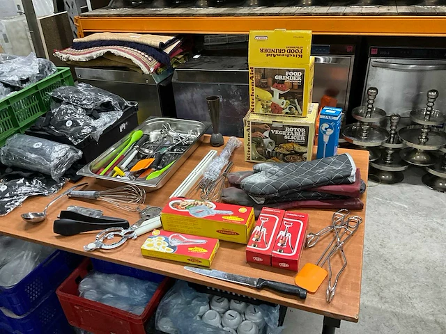 Keukenbenodigdheden - afbeelding 1 van  8