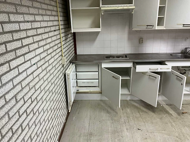 Keukenblok en apparatuur - afbeelding 3 van  7