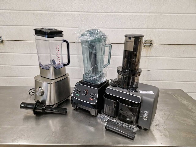 Keukenmachine en mixer (3x) - afbeelding 1 van  1