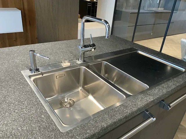 Keukenmaxx / kitchenaid murphy-835 kookeiland met wandblok - afbeelding 48 van  48